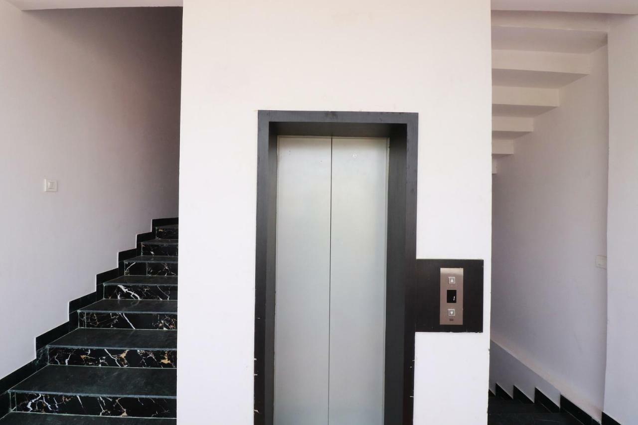 OYO 39774 Hotel Kanishka Residency Jabalpur Exterior foto